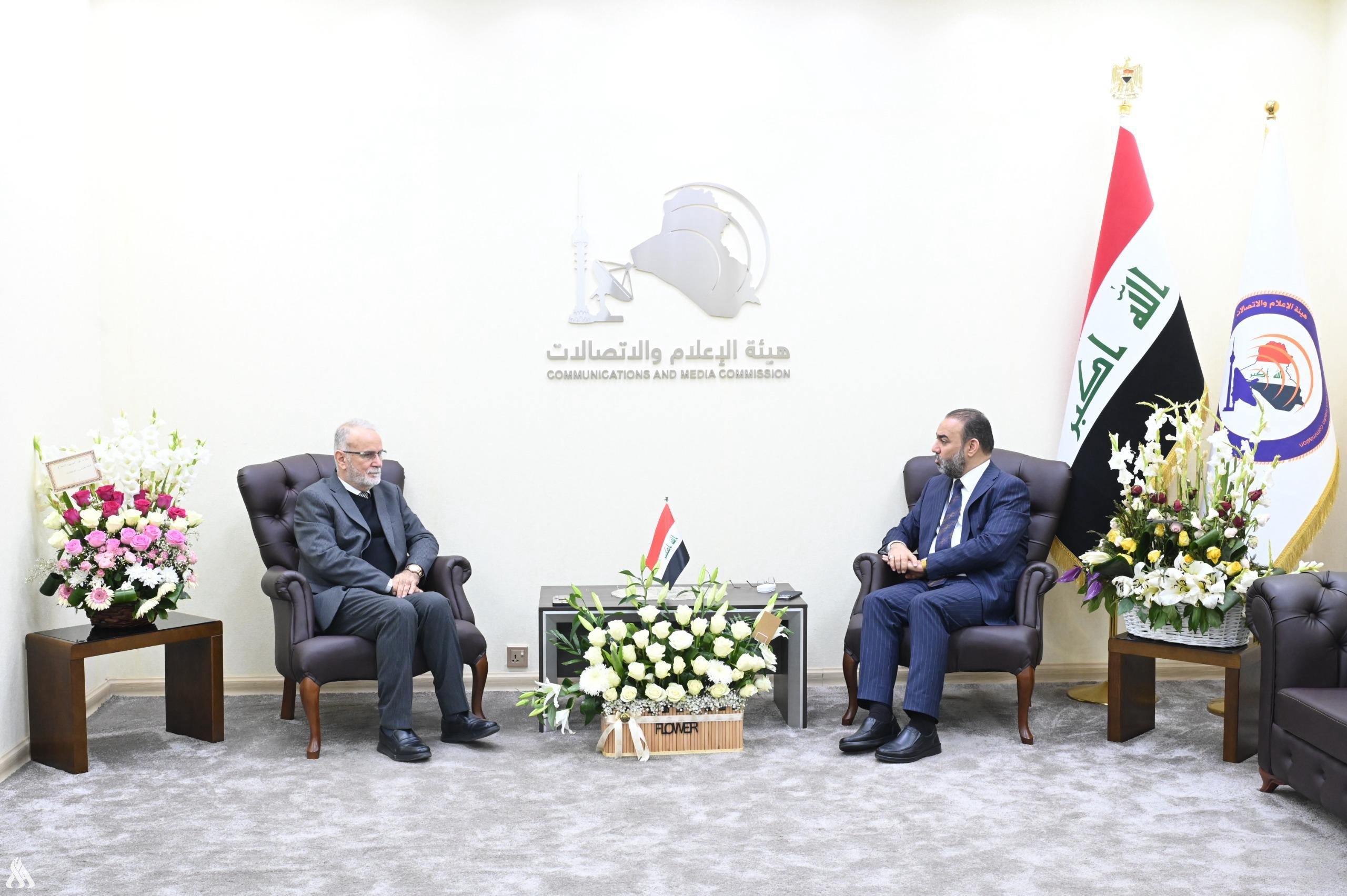 أبورغيف والعلوي يؤكدان أهمية توحيد الجهود المؤسسية لدعم التحول الرقمي