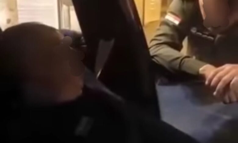 ظاهرة مرفوضة: “حين يتحوّل الضابط إلى مُصوّر… سقوط القِيادة في فخّ التشهير والفضائح الرقمية”