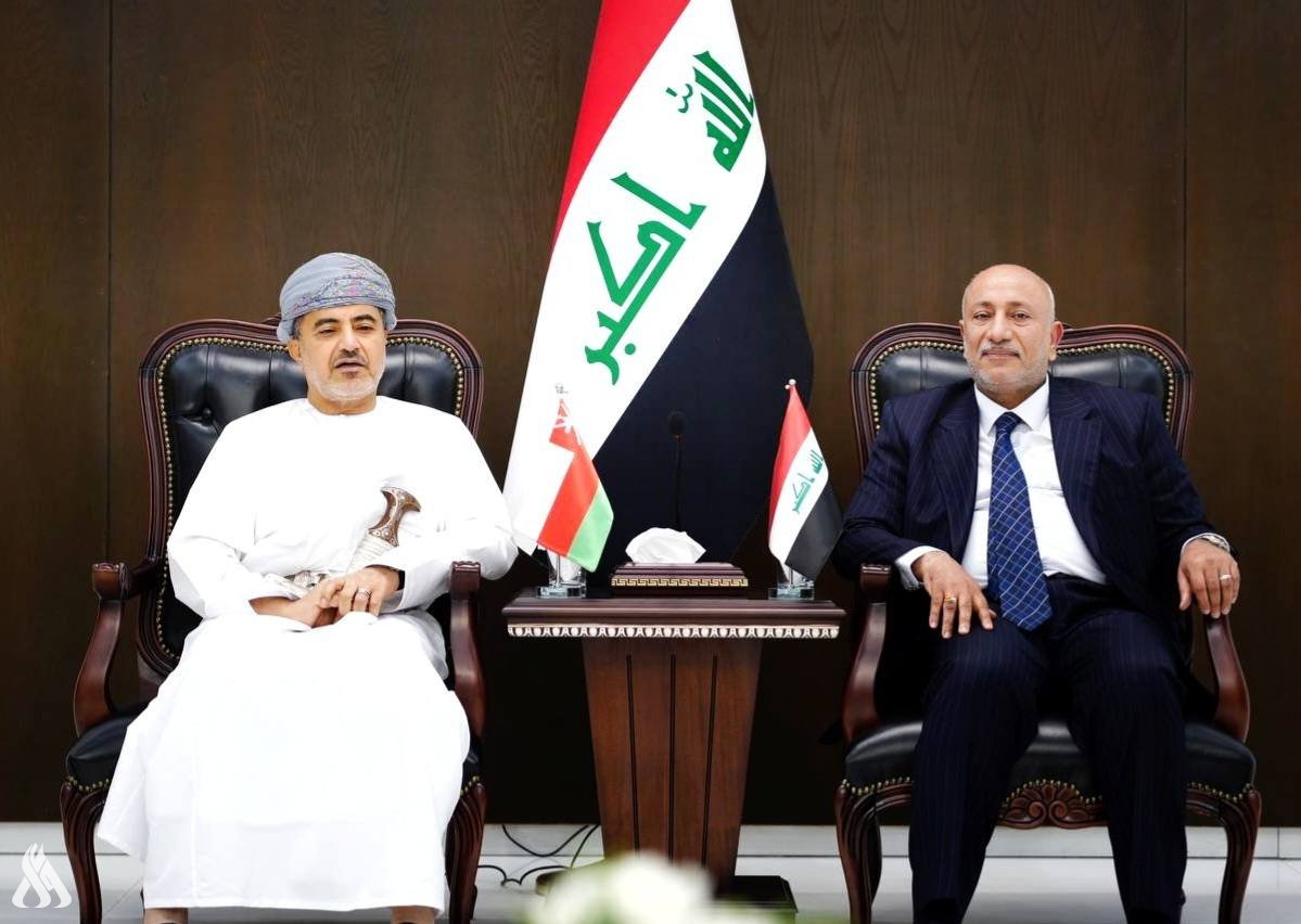 الخطابي والمعولي يبحثان عقد الإتفاق مابين إدارة مطار كربلاء وشركة مطارات عُمان