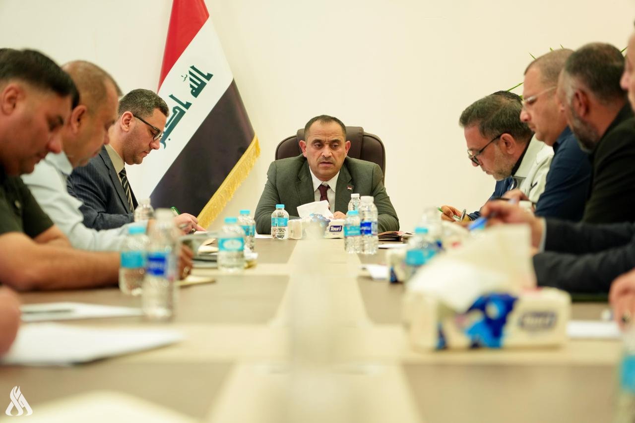 وزير الكهرباء يعلن عن حزمة مشاريع متكاملة في ذي قار