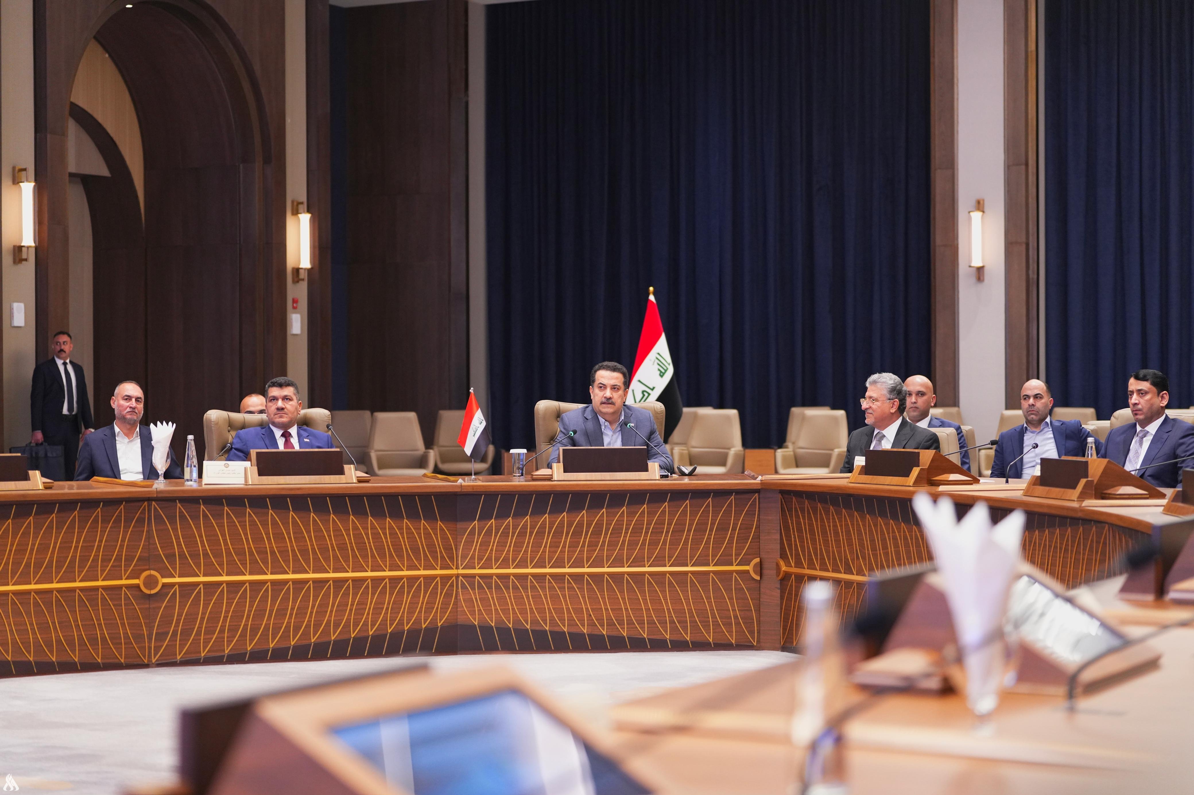 رئيس الوزراء يؤكد أهمية المشاريع السياحية في بغداد