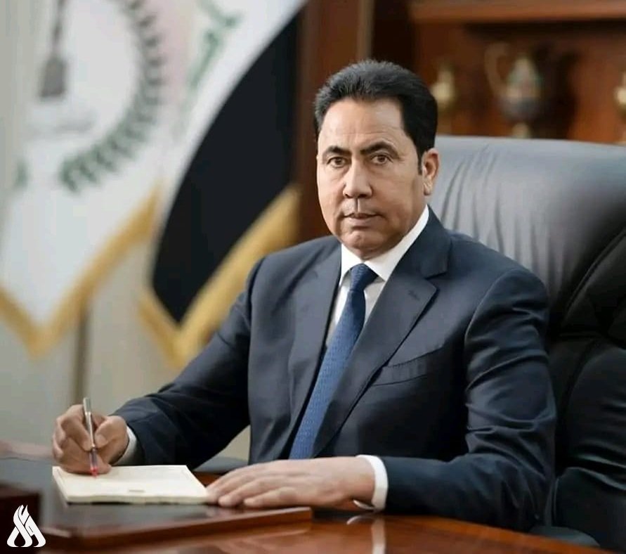 محافظ نينوى ينفي إيقاف الأوامر الإدارية الخاصة بتعيينات العقود