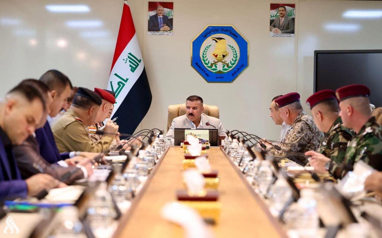 وزير الداخلية يوجه بتسهيل حركة مرور الزائرين بمناسبة ذكرى استشهاد الإمام الجواد “ع”