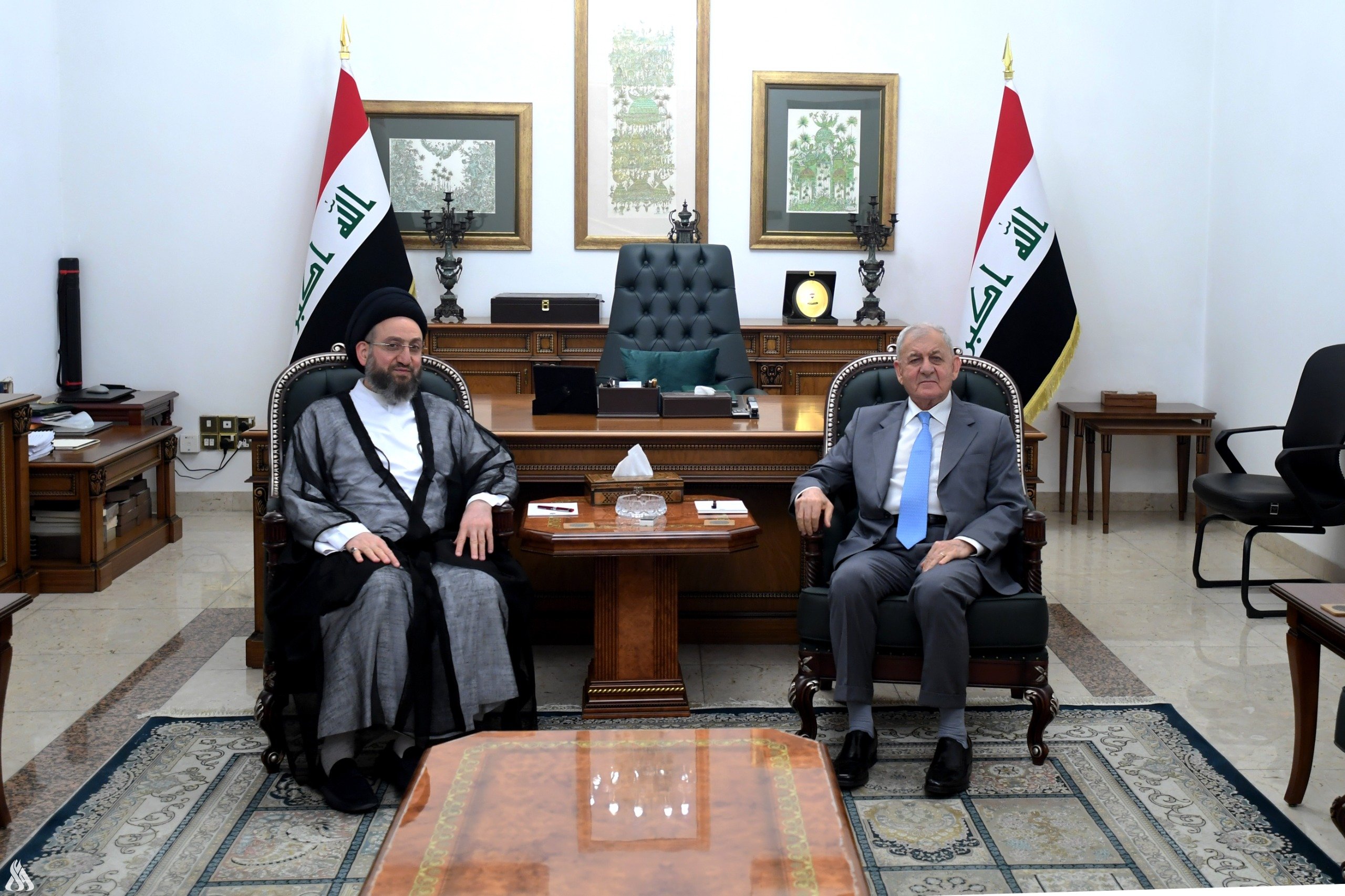 رئيس الجمهورية والسيد الحكيم يؤكدان ضرورة تعزيز وحدة الصف الوطني