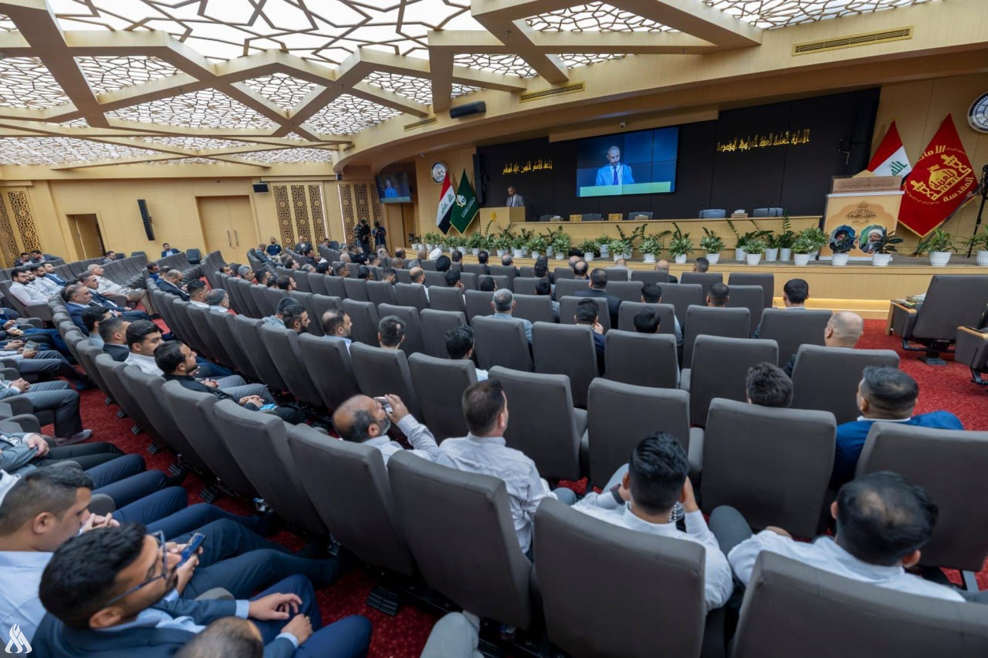 العتبة العبّاسية تختتم فعّاليات اليوم الأوّل لمهرجان فتوى الدفاع المقدّسة الثقافيّ