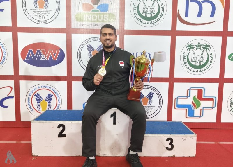 صبري يحقق لقبه العالمي الرابع على التوالي برياضة الزورخانة ويستعد للآسيوية