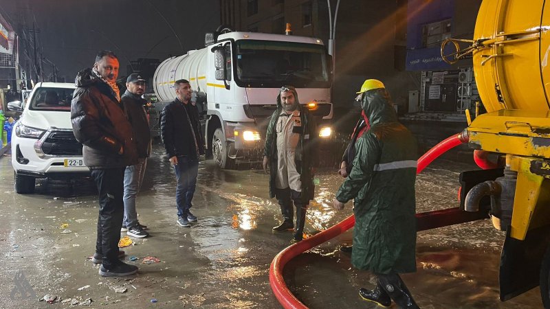 استنفار الجهود الخدمية لسحب مياه الأمطار في صلاح الدين والأنبار