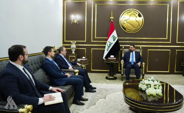 رئيس مجلس النواب يبحث تعزيز التعاون المشترك مع سفراء الإمارات وروسيا وكوريا الجنوبية