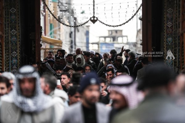 بالصور.. جموع الزائرين تحيي ذكرى استشهاد الإمام الكاظم (عليه السلام) في الكاظمية المقدسة