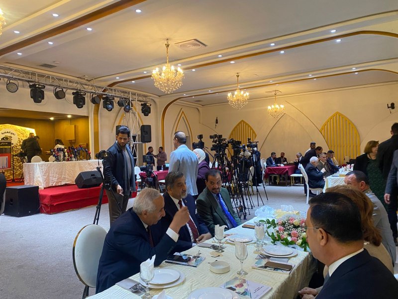 طرح رؤى لإصلاح البيئة الاستثمارية وتشغيل الطاقات المحلية في العراق